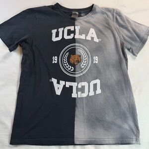UCLA Bruins Center Bleach Dyed Short Sleeve T-Shirt Size Small
